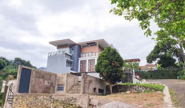 Villa Dago Giri Residence