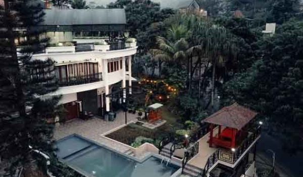 Jual Villa Mewah di Resor Dago Pakar Bandung